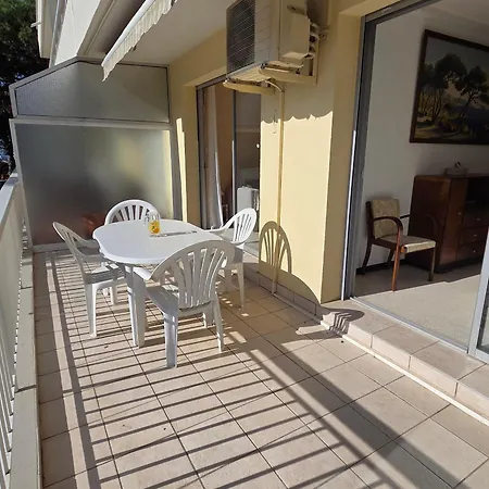 Climatise Centre-ville, Vue - 4 Pers. * Sainte-Maxime