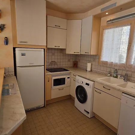 Climatise Centre-ville, Vue - 4 Pers. Apartment Sainte-Maxime